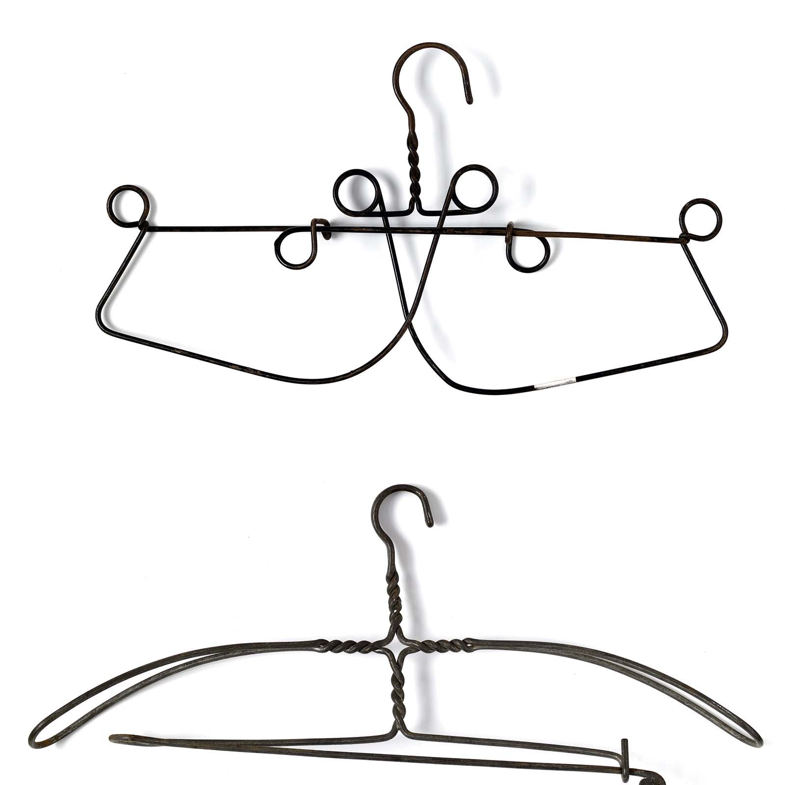 DRO-02 Hangers Crop Shop_1.jpg